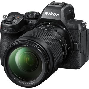 Nikon z5 camera mark ii with 24-200mm f4-6.3 vr lens